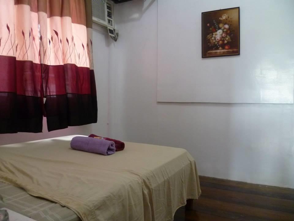 Newport Oak Pension Inn Tagbilaran Exterior foto