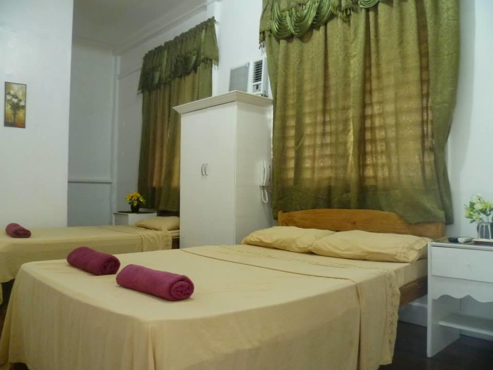 Newport Oak Pension Inn Tagbilaran Exterior foto